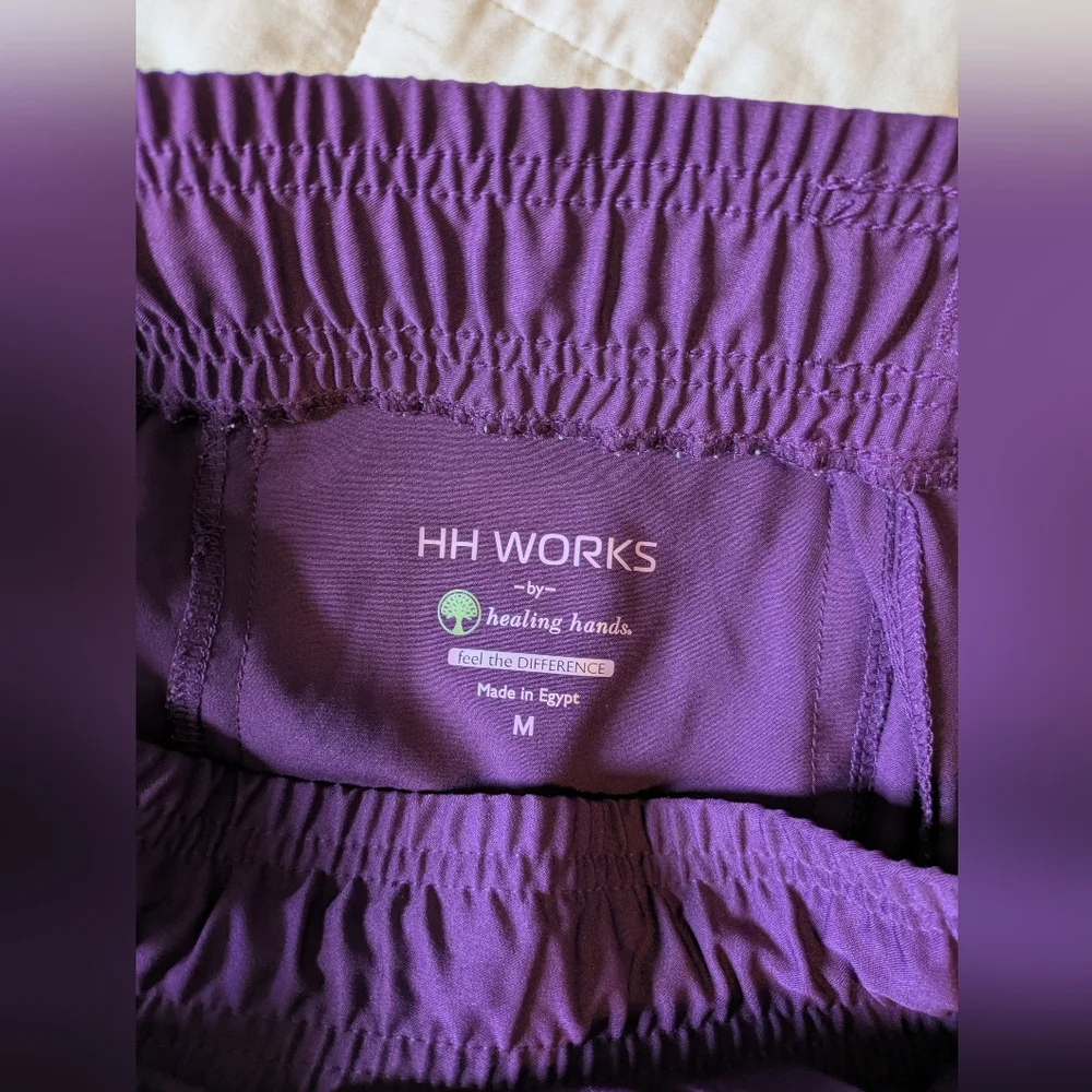 Healing Hands Scrub Set - Purple/Medium - Picture 3 of 8